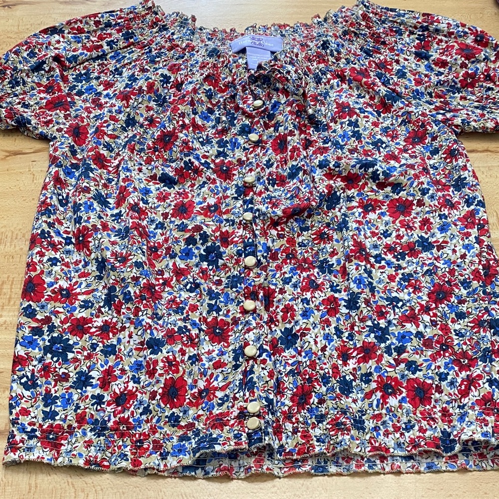 Harmony & Vine Women’s short sleeve top, Size Medium